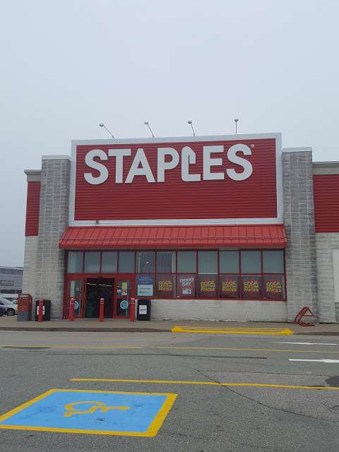 Staples Yarmouth